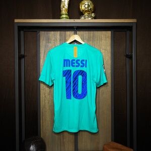 Barcelona 2010/11 Away Jersey – Lionel Messi #10 – Medium – Green Nike Shirt